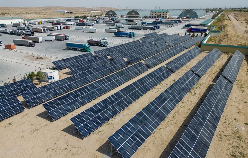 A 700kW solar photovoltaic powerplant has been installed at UNHCR's Emergency Logistics Hub in Termez.Ó UNHCR/Elyor Nemat